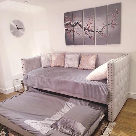 Cozy Muswell Hill 1-Bedroom Flat 伦敦 外观 照片